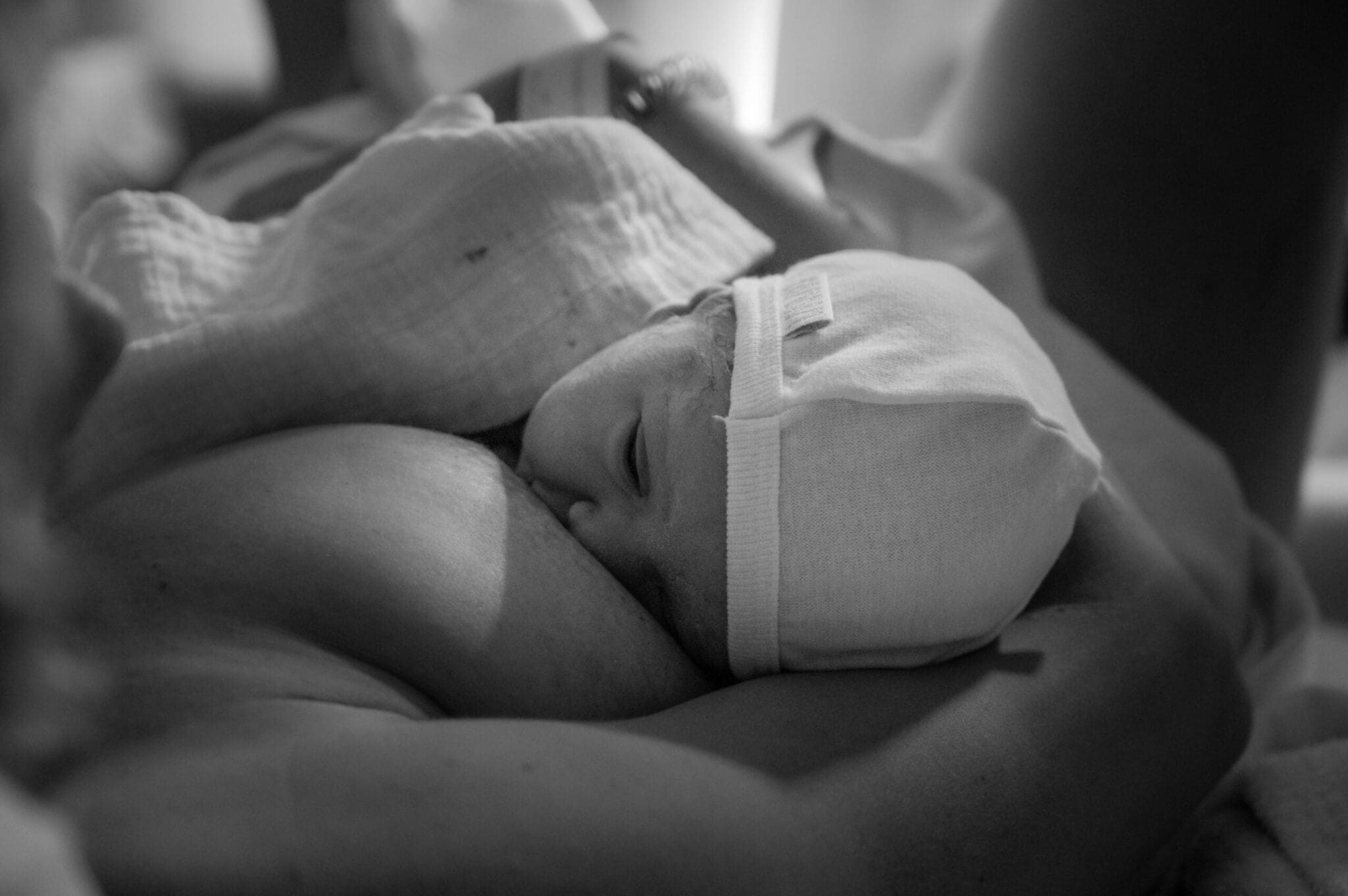 Sharon Leijs geboortefotograaf Rotterdam Hoekschewaard borstvoeding